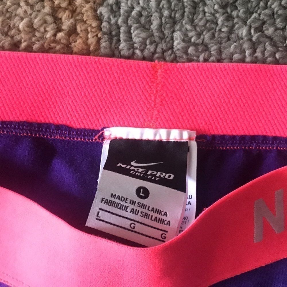 EUC NIKE PRO LEGGINGS SIZE LARGE DRI FIT - Picture 7 of 11